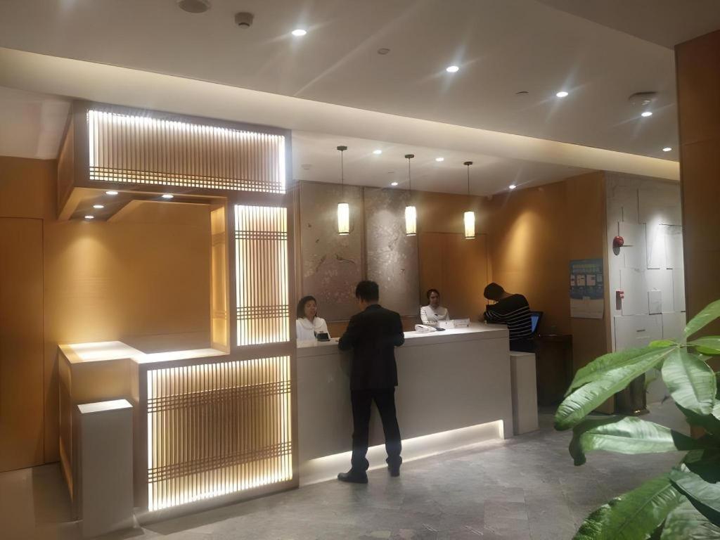 Ying Feng Yuan Hotel Guangzhou Exterior photo